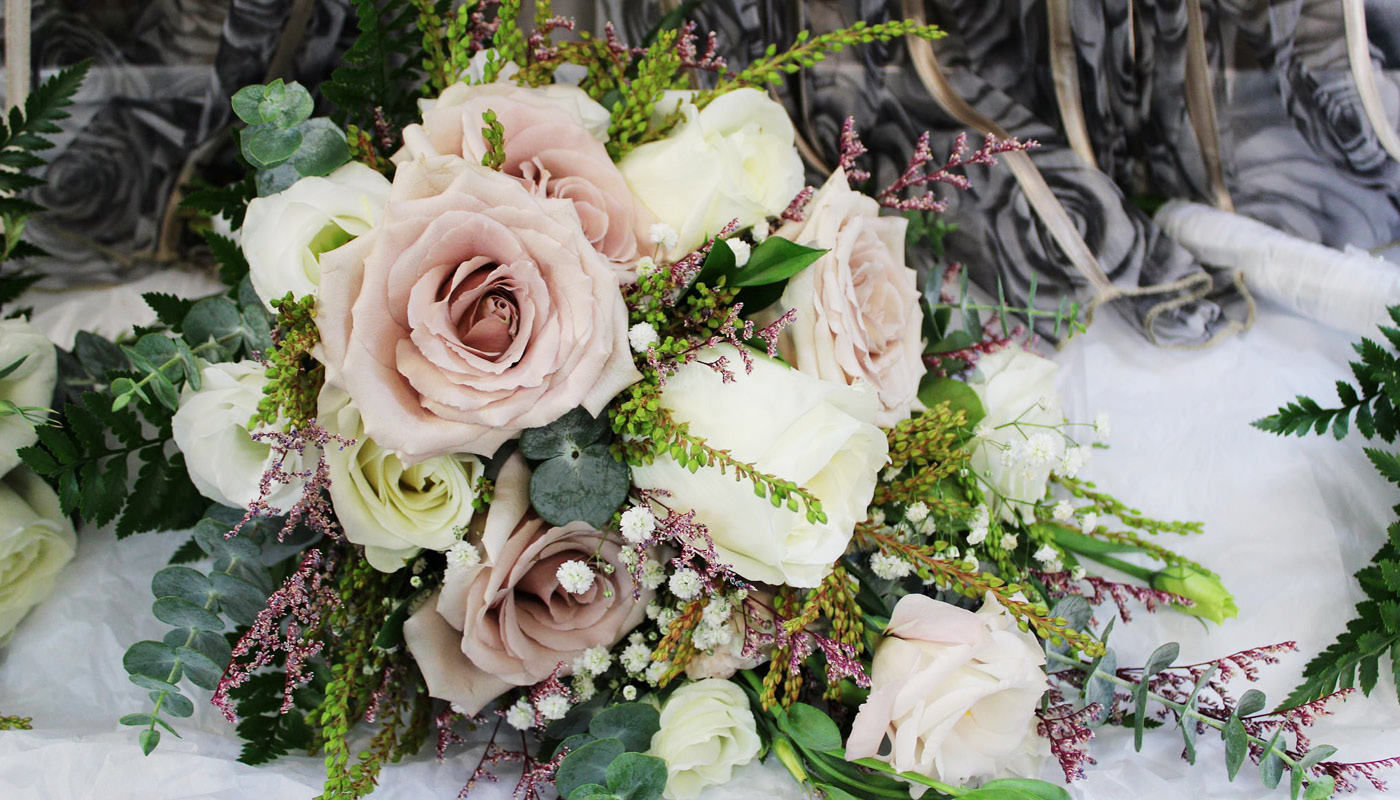 Florists In Rotorua Flowers By Ems Flowergirl +64 (0) 73489000