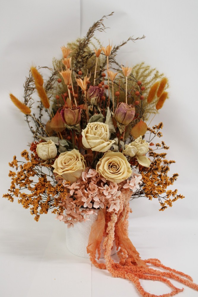 Apricot Arrangement Ems Flowergirl Rotorua Flower Delivery